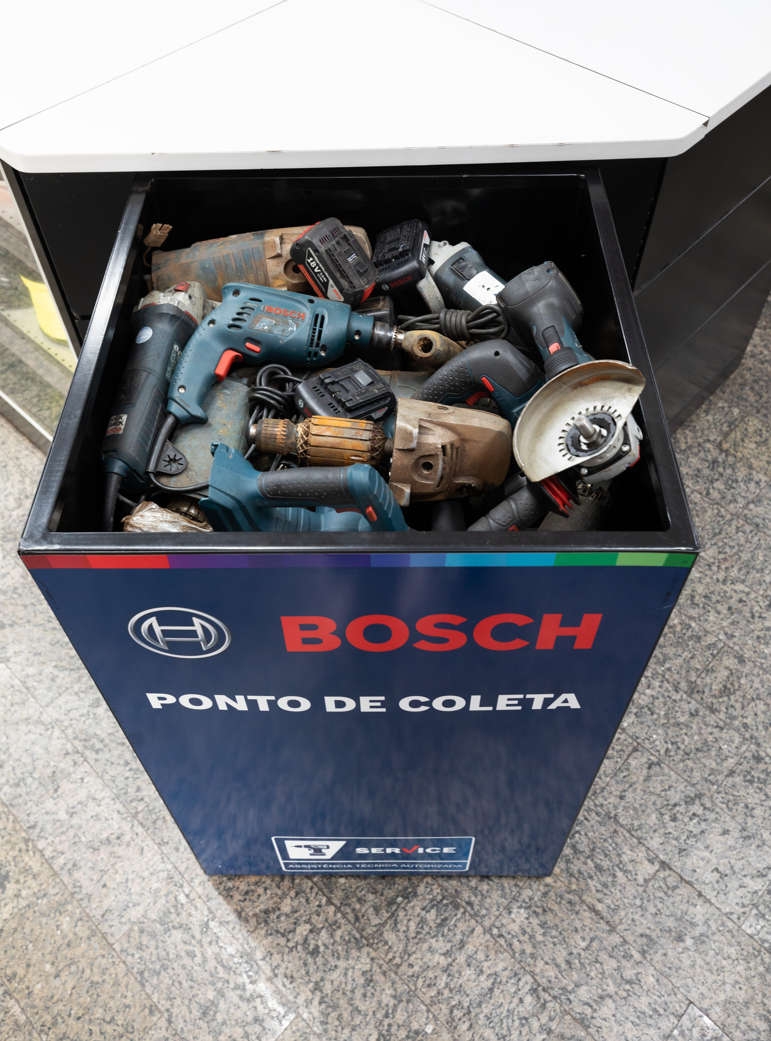 	Logística reversa: reciclagem de embalagens e correta destinação de componentes eletrônicos, filtros e baterias automotivas